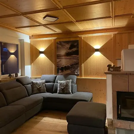 Haus Almweg Apartman *